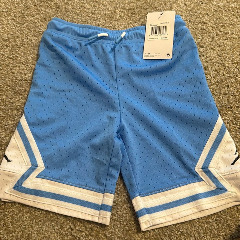 Boys / blue / nike / youth basketball shorts / drawstring